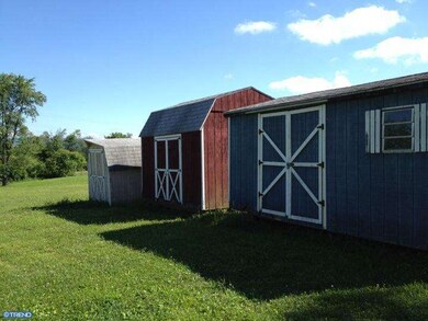 523 Stouchsburg Rd, Myerstown, PA 17067 - photo 5