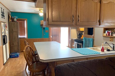 H_Kitchen_2<|><|>