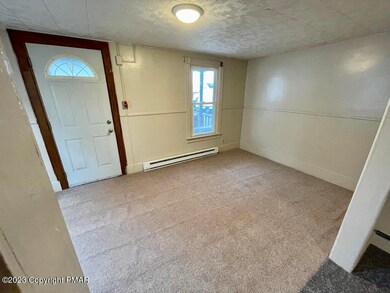 367 East Aly N, Lehighton, PA 18235 - photo 2