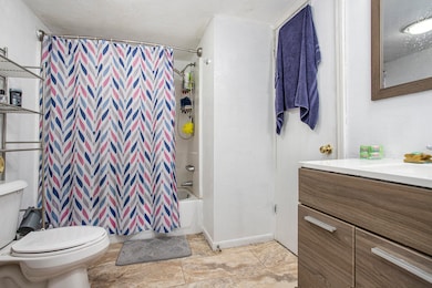 196 N Gardner Ave, Battle Creek, MI 49037 - photo 4