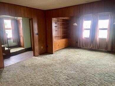 1916 Irwin St, Aliquippa, PA 15001 - photo 2