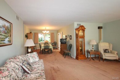 6195 Fairway Ln, Allentown, PA 18106 - photo 3