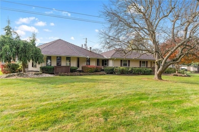 910 S Cedar Crest Blvd, Allentown, PA 18103 - photo 3