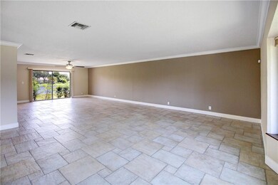 5310 W Saxon Cir, Southwest Ranches, FL 33331 - photo 4