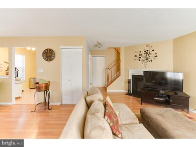 70 Cheverny Ct, Trenton, NJ 08619 - photo 4