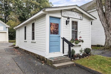 16 N Main St, West Boylston, MA 01583 - photo 2