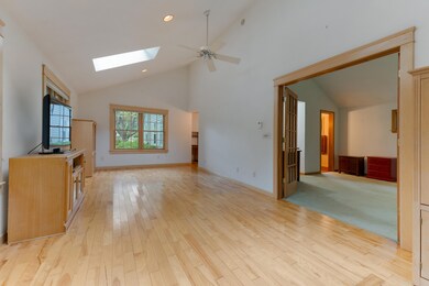 560 Ferry Rd_136