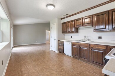135 Foxbriar St, Slidell, LA 70461 - photo 4