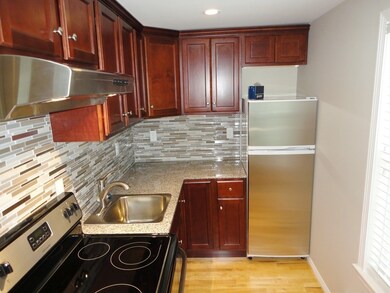 218 Court St unit 1st Floor, Plymouth, MA 02360 - photo 4