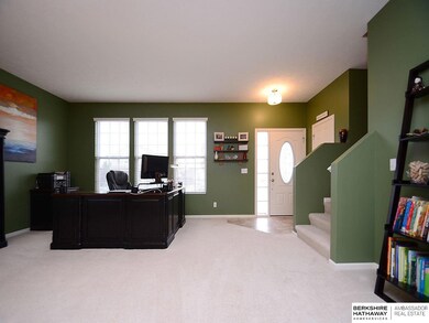 2411 Quartz Dr, Papillion, NE 68046 - photo 3