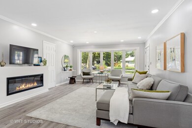 1318 E Evergreen St, Wheaton, IL 60187 - photo 2