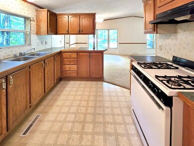 Plenty of cabinets