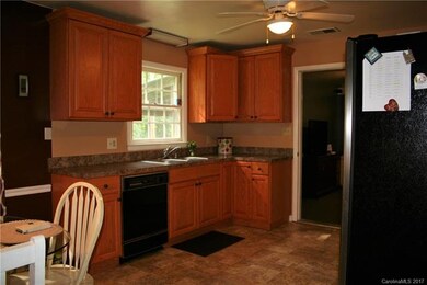 114 Foxfire Ct, Statesville, NC 28625 - photo 7