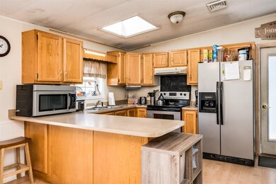 5 Levi St, Rochester, NH 03839 - photo 5