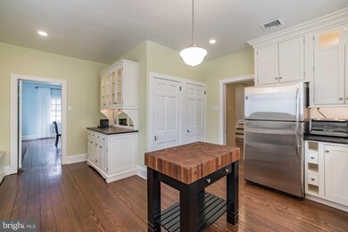 918 Strath Haven Ave, Swarthmore, PA 19081 - photo 7