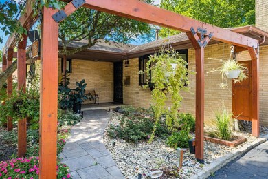 1285 Hamlin Place, Columbus, OH 43227 - photo 2