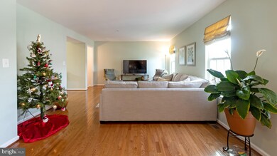 1134 Sassafras Cir, Eldersburg, MD 21784 - photo 7