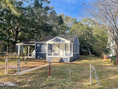 2403 9th St, Pascagoula, MS 39567 - photo 3