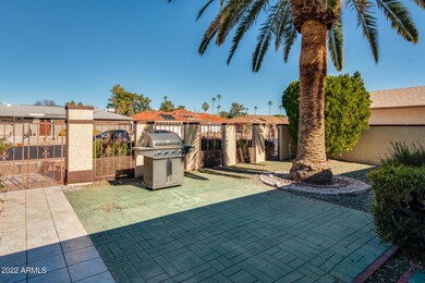 9711 W Lindgren Ave, Sun City, AZ 85373 - photo 4