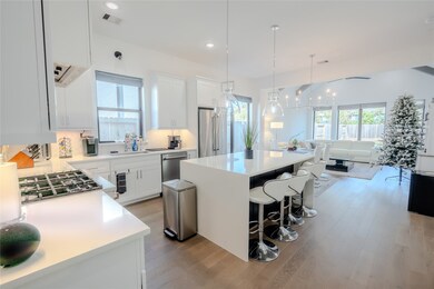 8810 Carousel Ln, Houston, TX 77080 - photo 7