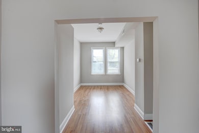 207 S Tremont Rd, Baltimore, MD 21229 - photo 6