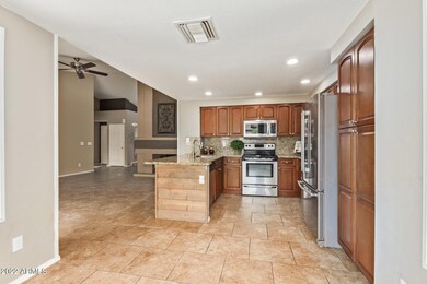 Eat-In Kitchen