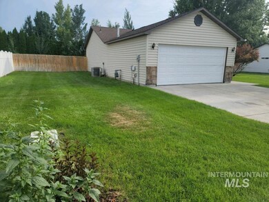 1013 21st Ave E, Jerome, ID 83338 - photo 2