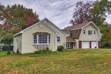 102 Hillcrest Rd, Dracut, MA 01826 - photo 2