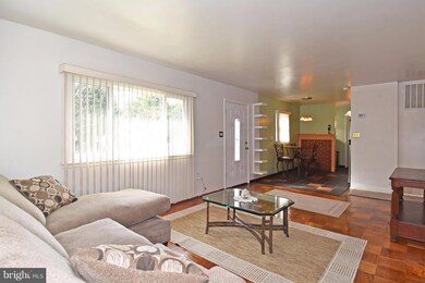 189 Martin Dr, Manassas Park, VA 20111 - photo 5