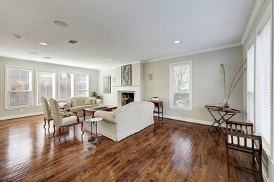 10327 Lynbrook Hollow St, Houston, TX 77042 - photo 5