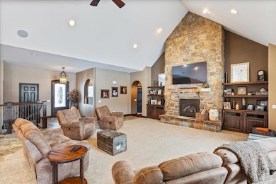 9073 Richfield Dr, Marshfield, WI 54449 - photo 7