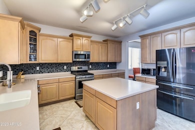 4815 N 96th Ln unit 2, Phoenix, AZ 85037 - photo 3