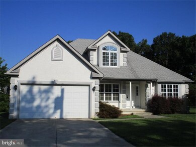 17 Castle Dr, Pennsville, NJ 08070 - photo 2