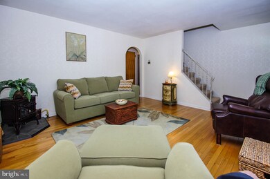 1239 Commonwealth Blvd, Reading, PA 19607 - photo 6