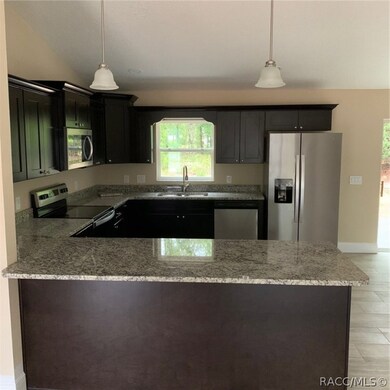 8362 N Pitcairn Way, Citrus Springs, FL 34434 - photo 3