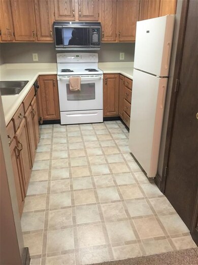 647 Bugbee St unit 1, White River Junction, VT 05001 - photo 6