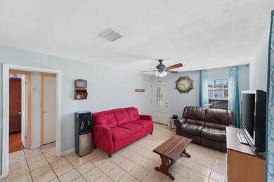 1227 Common Park Dr, Houston, TX 77009 - photo 7