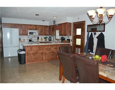Kitchen. Kitchen/Dining