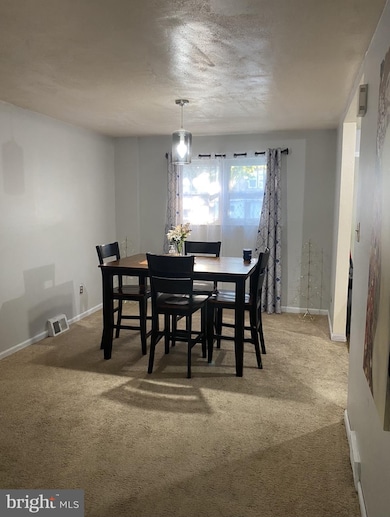 1324 Rainer Rd, Brookhaven, PA 19015 - photo 3