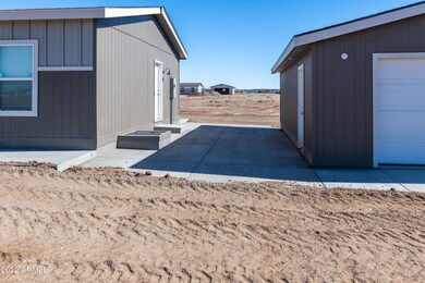 25163 N Mitchell Ln, Paulden, AZ 86334 - photo 5