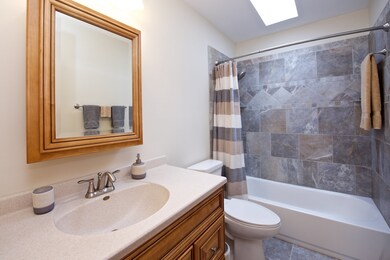 1325 Morningstar Ct, Naperville, IL 60564 - photo 6