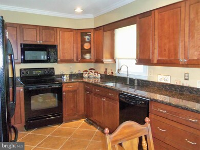 9044 Naygall Rd, Parkville, MD 21234 - photo 7