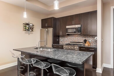 Eat-In Kitchen