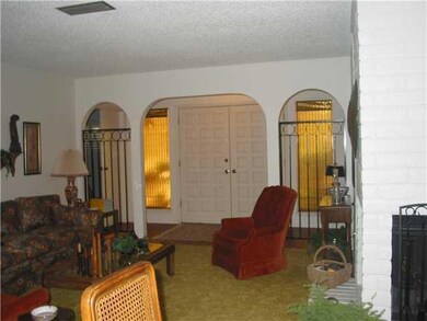 10643 Park View Cir unit B, El Paso, TX 79935 - photo 7