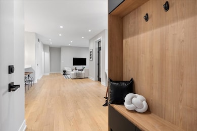 Entry with custom built entry organizer