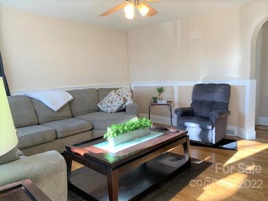 118 Oakhurst St, Hendersonville, NC 28792 - photo 3