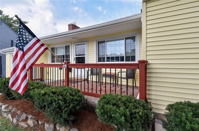 67 Knowles Dr, Warwick, RI 02888 - photo 2