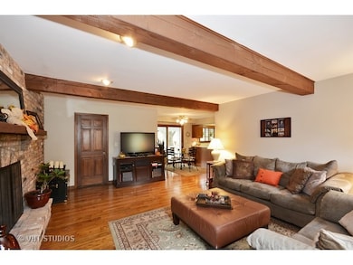 5N316 Oak Rd unit 2, Saint Charles, IL 60175 - photo 6