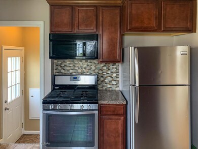 812 Hamilton Ave, Lansing, MI 48910 - photo 5