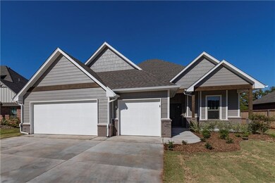 19913 Rambling Creek Dr, Edmond, OK 73012 - photo 2